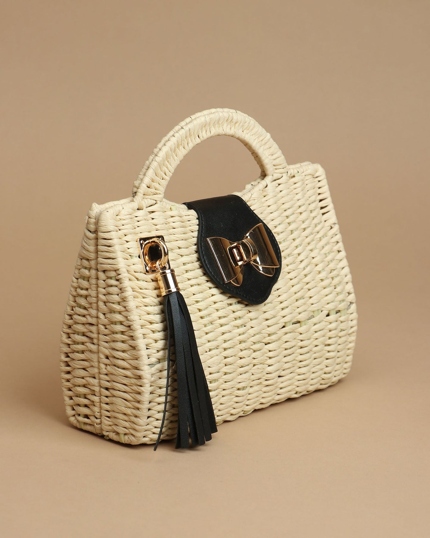 Unveil Timeless Charm Handbag