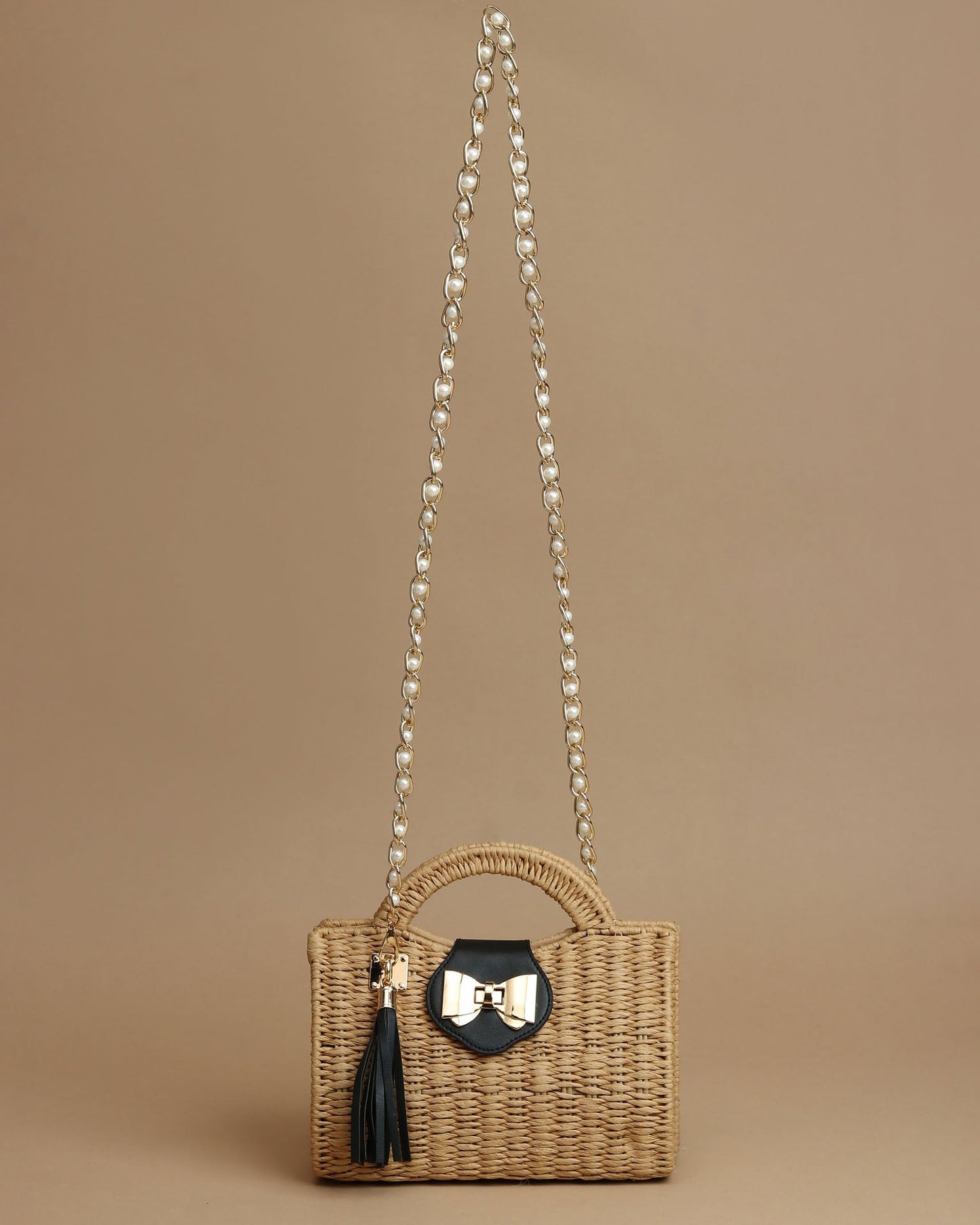 Unveil Timeless Charm Handbag