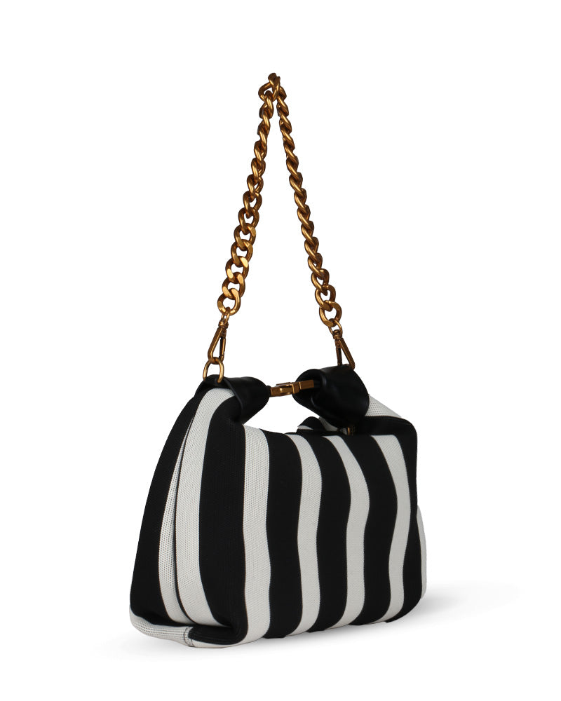 Monochrome Maven