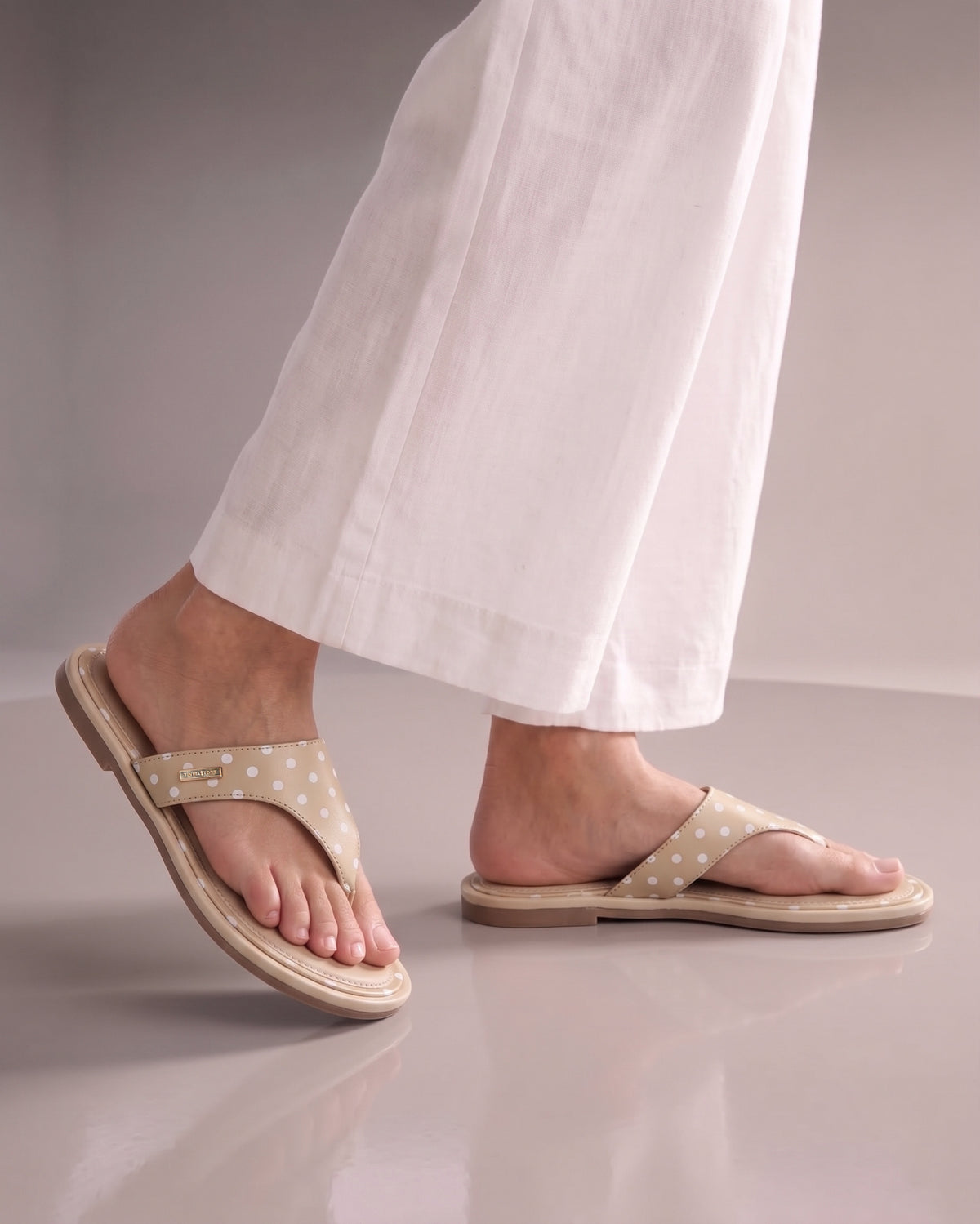 Dora Flats