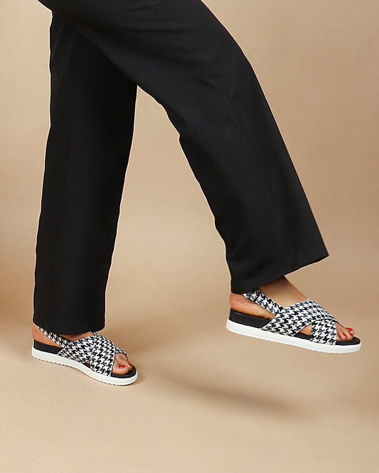 Houndstooth Chic