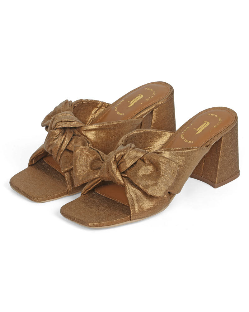 Regal Knot Heels