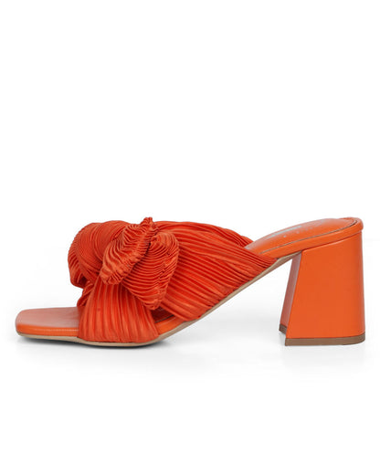 Regal Knot Heels