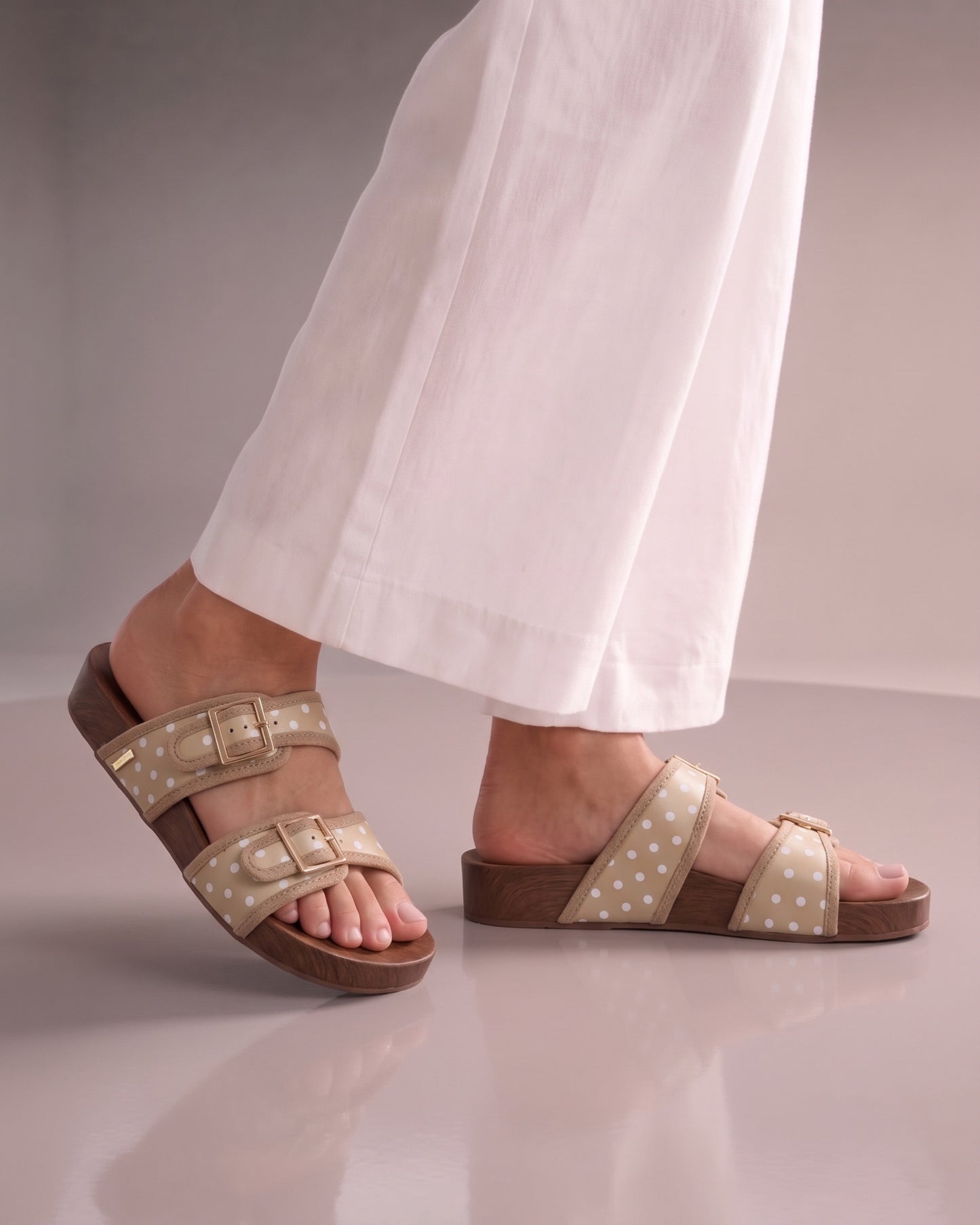 Roxy Sandals