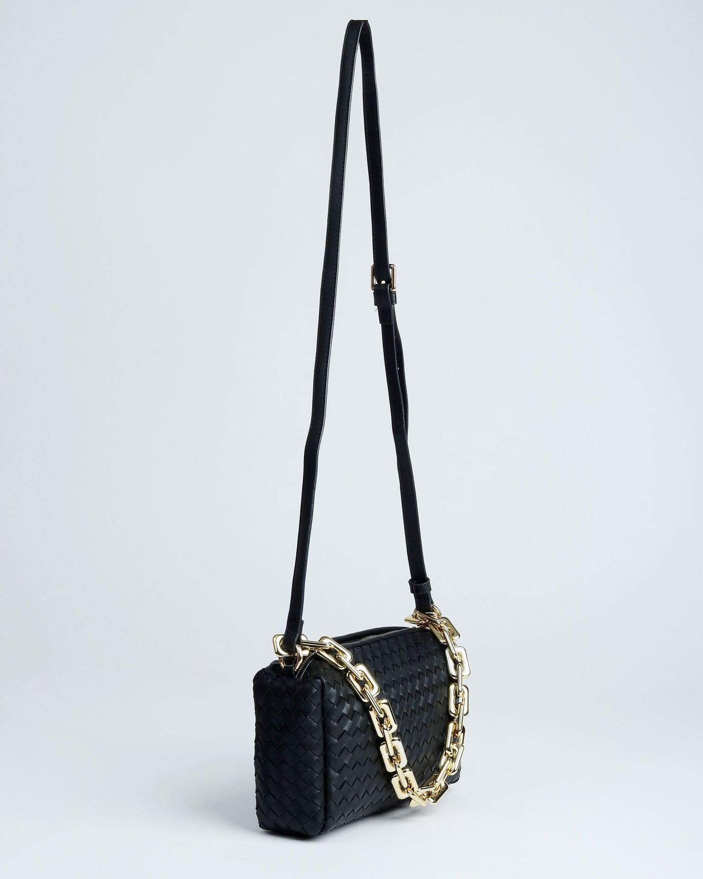 Sleek Chic Wonderlust Bag